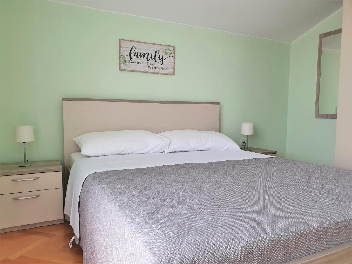 Apartments Martina Vodice Luaran gambar