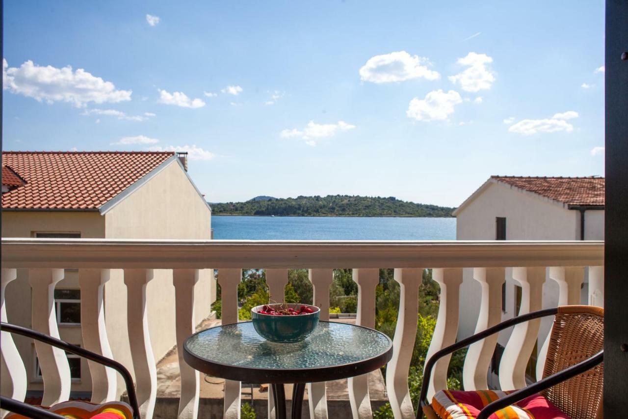 Apartments Martina Vodice Luaran gambar